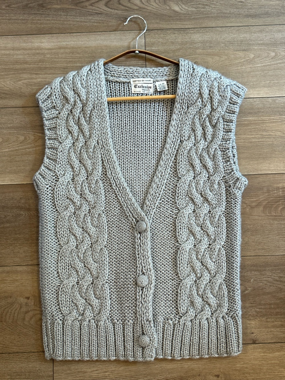 Vintage 80s/90s Exclusive Imports Hand Knit Cable Sweater Vest Size 40 Gray